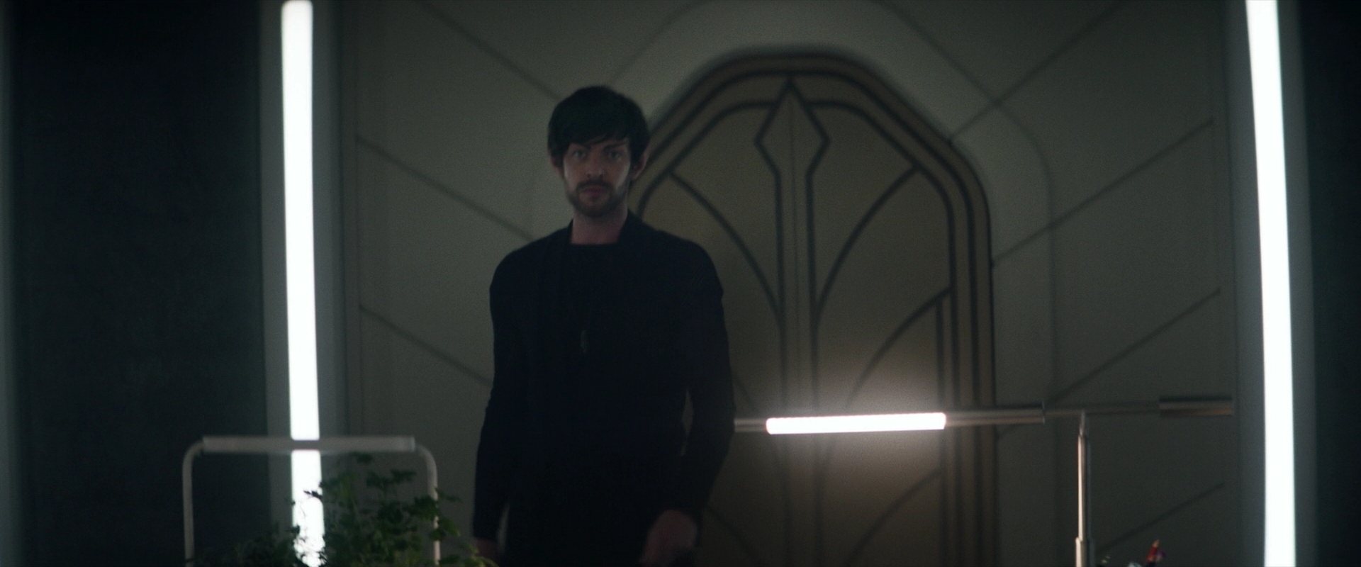 extant_StarTrek_PIC_1x03-TheEndIsTheBeginning_3978.jpg