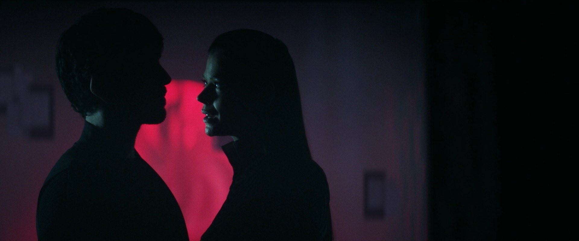 extant_StarTrek_PIC_1x03-TheEndIsTheBeginning_4162.jpg