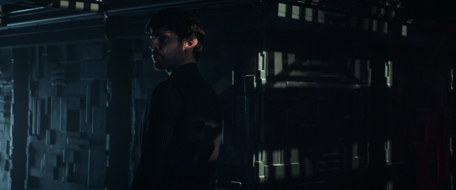 extant_StarTrek_PIC_1x03-TheEndIsTheBeginning_4246.jpg