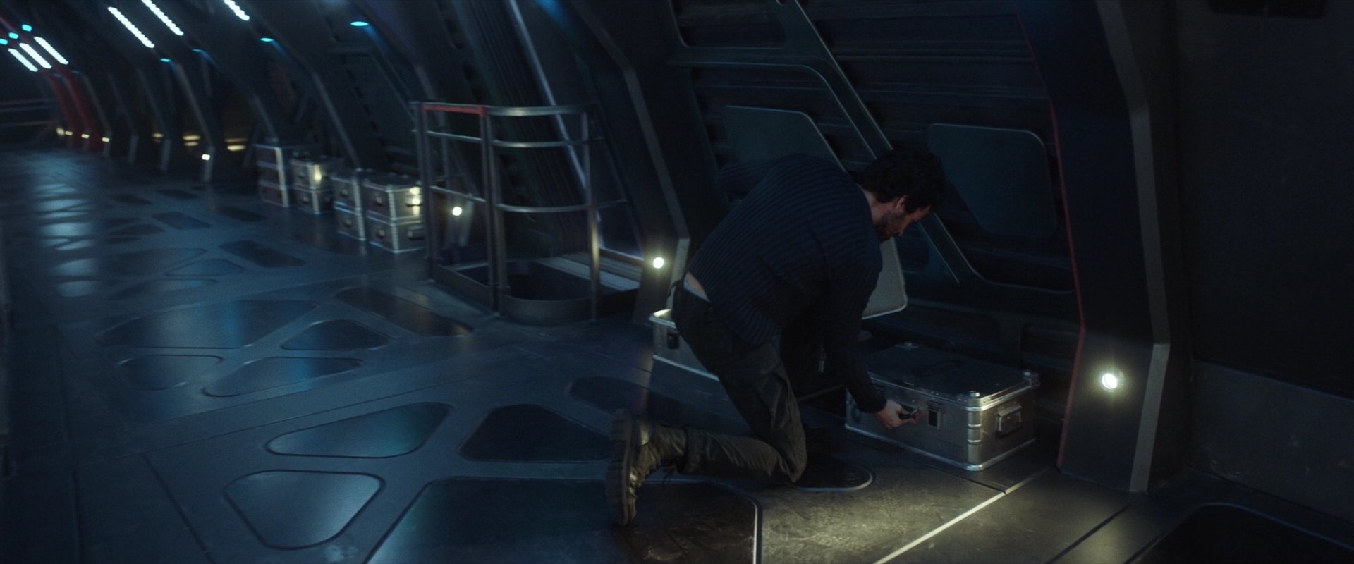 extant_StarTrek_PIC_1x03-TheEndIsTheBeginning_4351.jpg