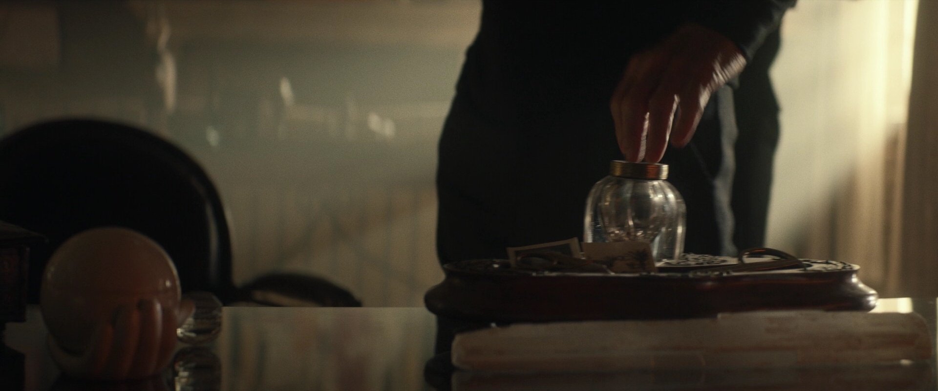 extant_StarTrek_PIC_1x04-AbsoluteCandor_1175.jpg