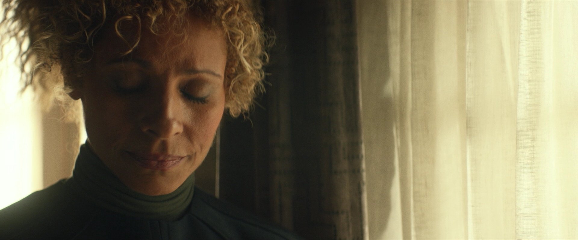 extant_StarTrek_PIC_1x04-AbsoluteCandor_1696.jpg
