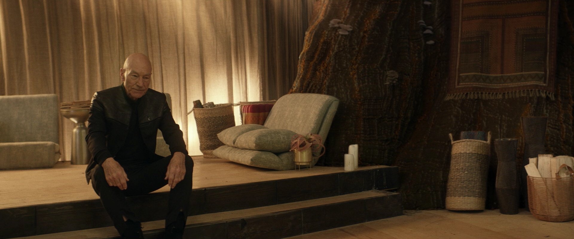 extant_StarTrek_PIC_1x04-AbsoluteCandor_3390.jpg