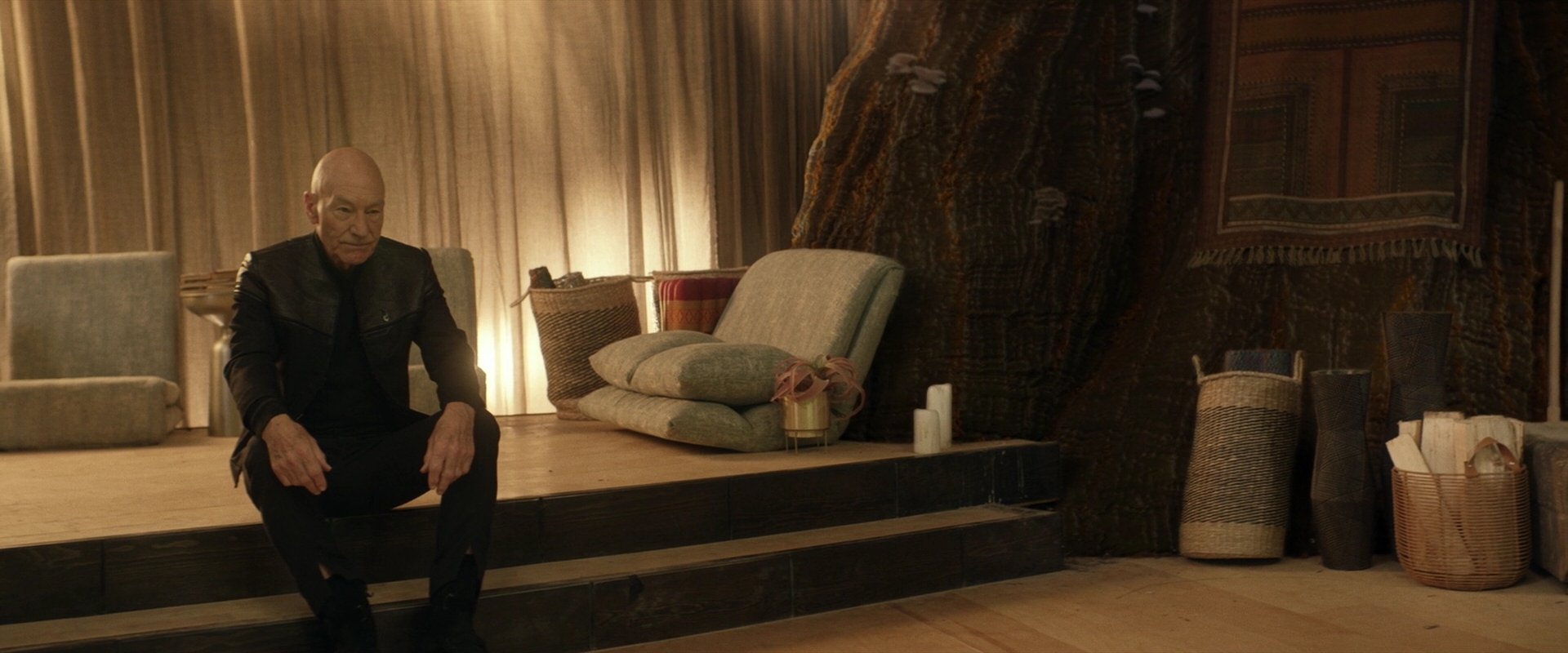 extant_StarTrek_PIC_1x04-AbsoluteCandor_3394.jpg