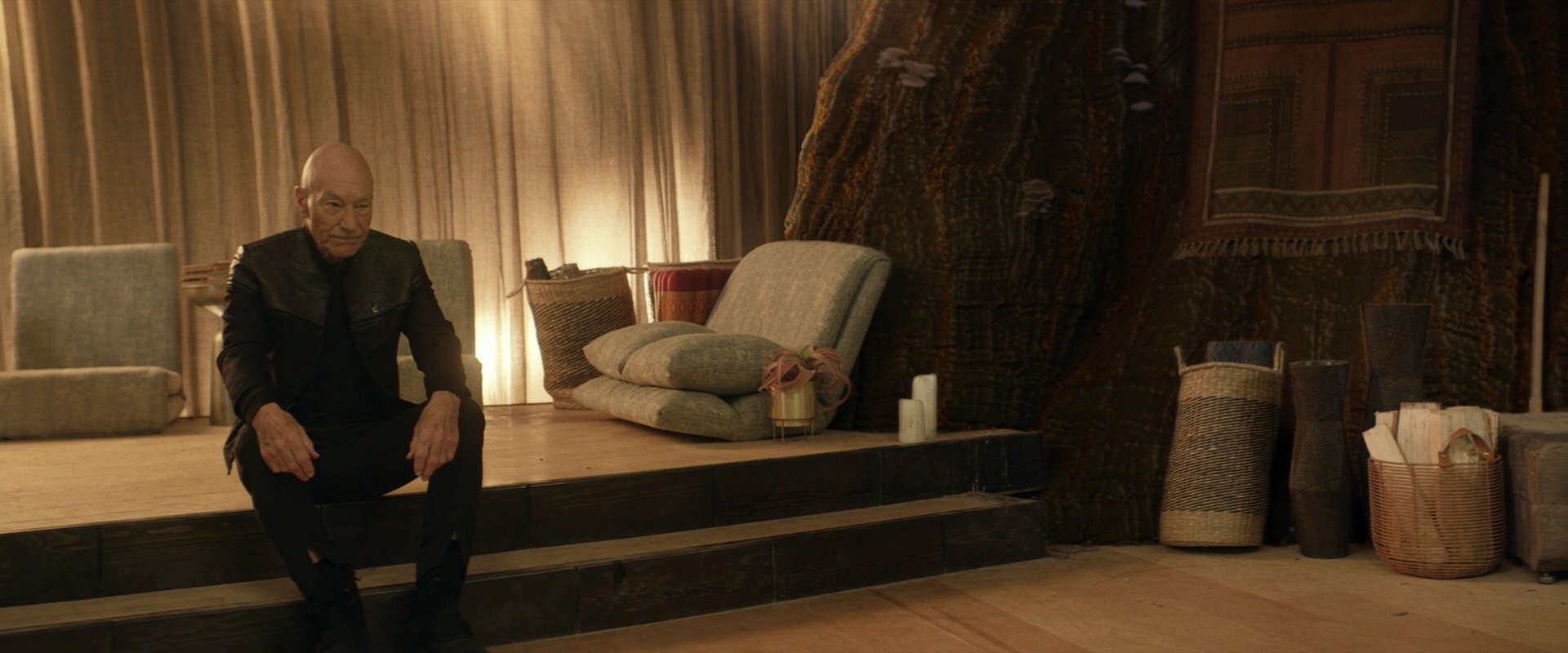 extant_StarTrek_PIC_1x04-AbsoluteCandor_3396.jpg