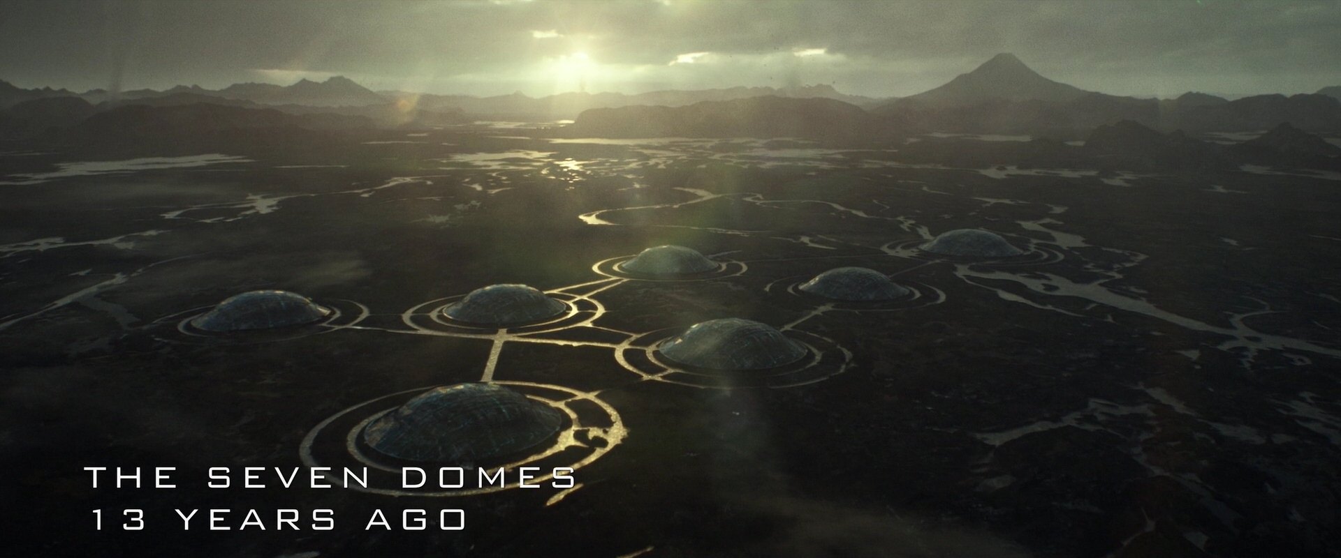 extant_StarTrek_PIC_1x05-StardustCityRag_0199.jpg