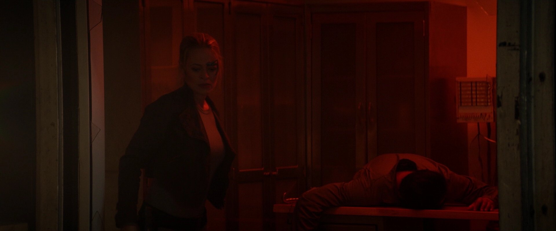 extant_StarTrek_PIC_1x05-StardustCityRag_0302.jpg