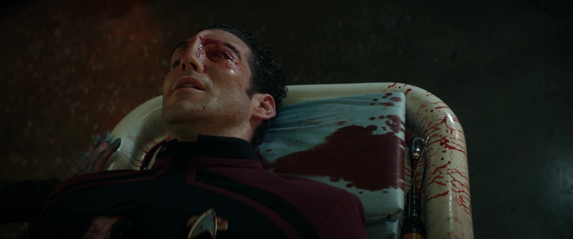 extant_StarTrek_PIC_1x05-StardustCityRag_0312.jpg