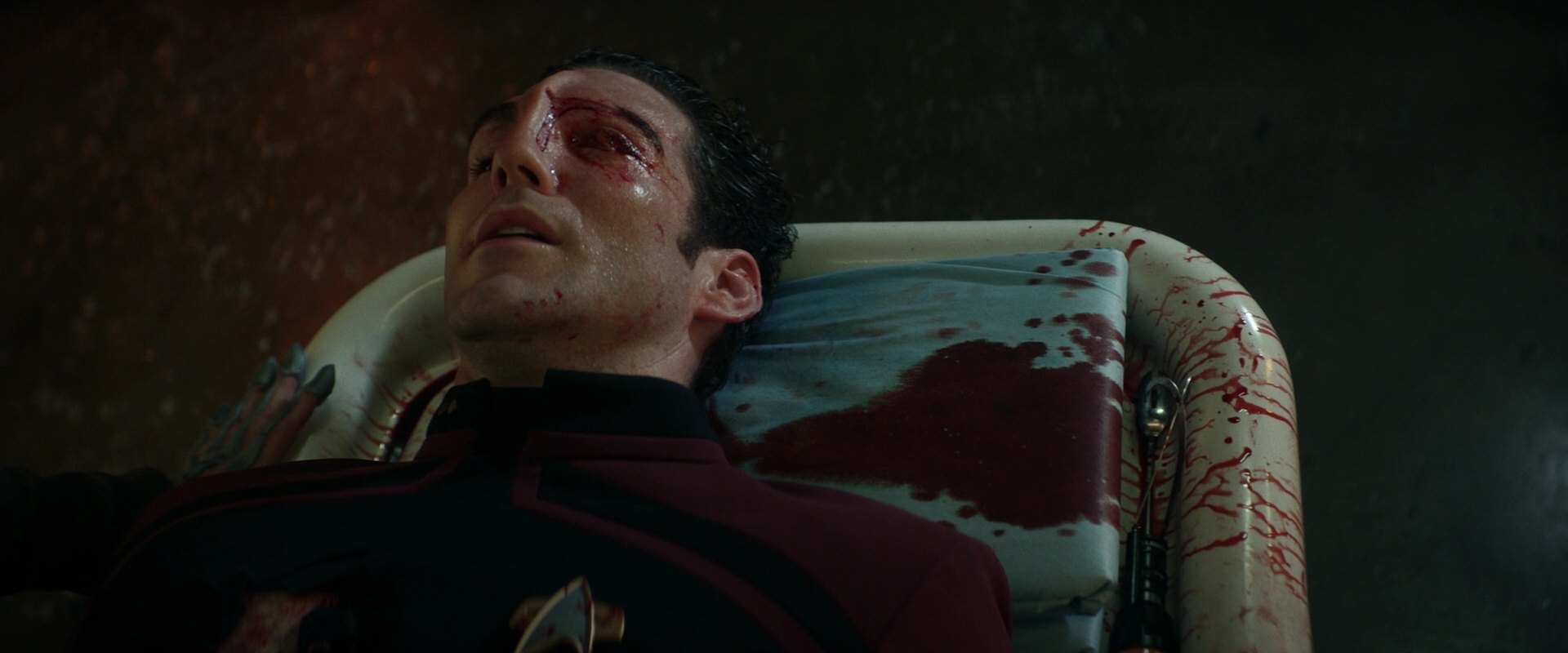 extant_StarTrek_PIC_1x05-StardustCityRag_0313.jpg