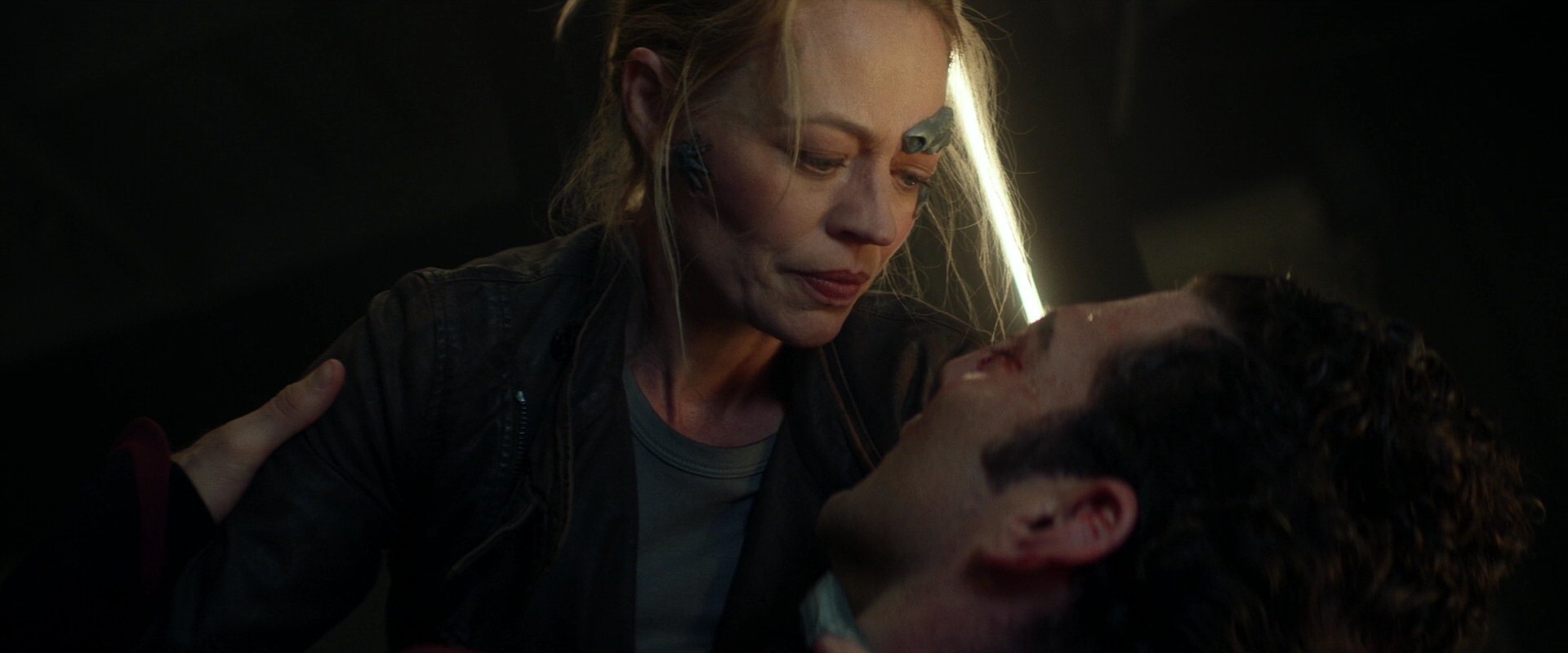 extant_StarTrek_PIC_1x05-StardustCityRag_0343.jpg