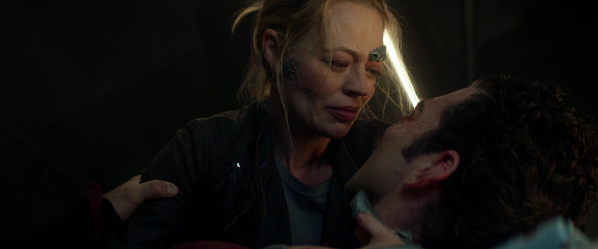 extant_StarTrek_PIC_1x05-StardustCityRag_0362.jpg