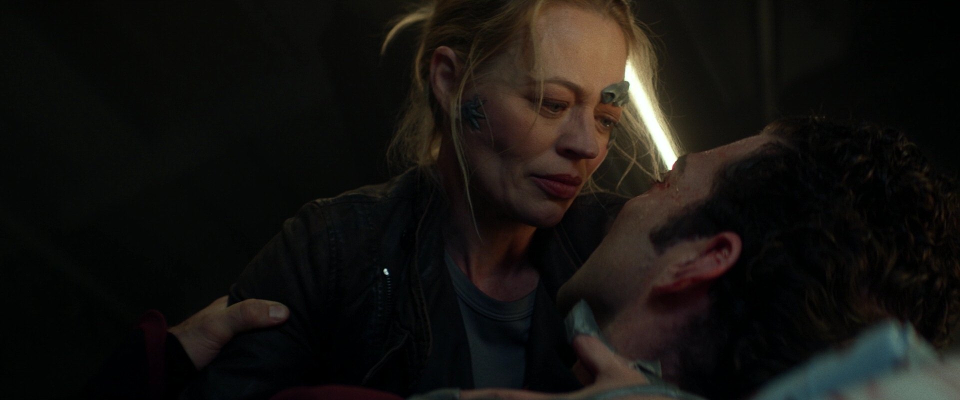 extant_StarTrek_PIC_1x05-StardustCityRag_0365.jpg