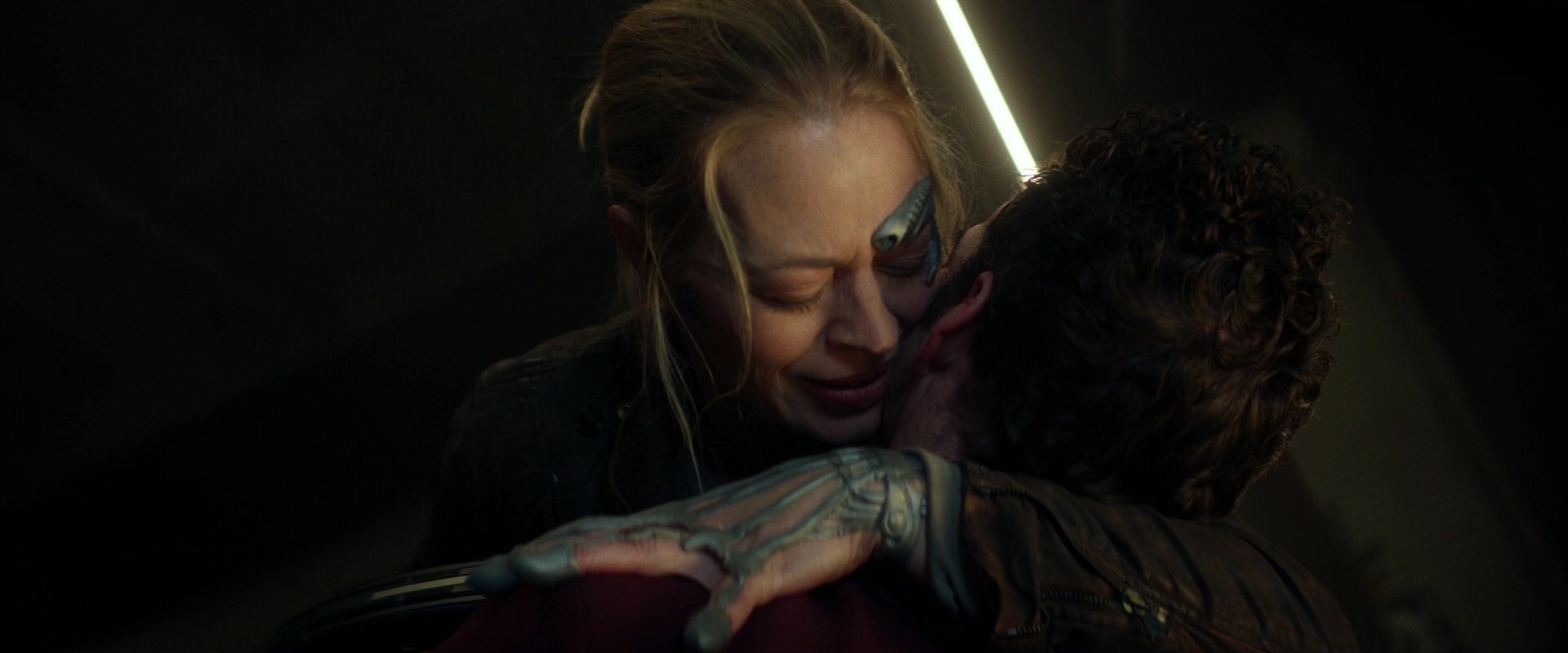 extant_StarTrek_PIC_1x05-StardustCityRag_0383.jpg