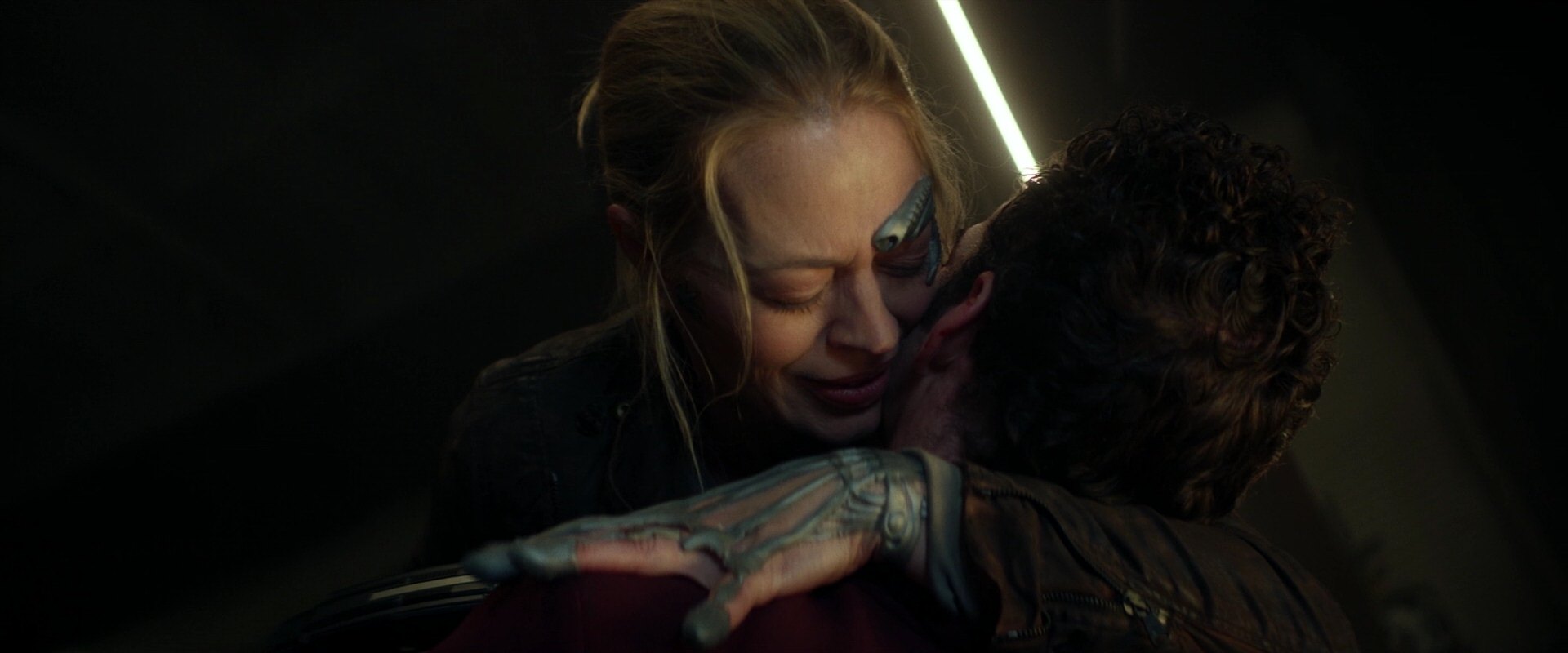 extant_StarTrek_PIC_1x05-StardustCityRag_0384.jpg