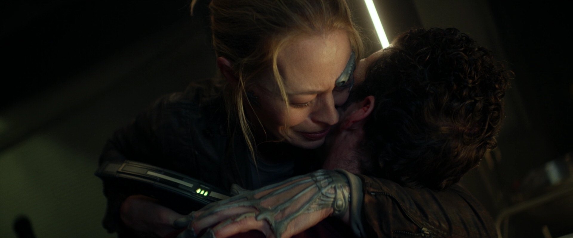extant_StarTrek_PIC_1x05-StardustCityRag_0390.jpg