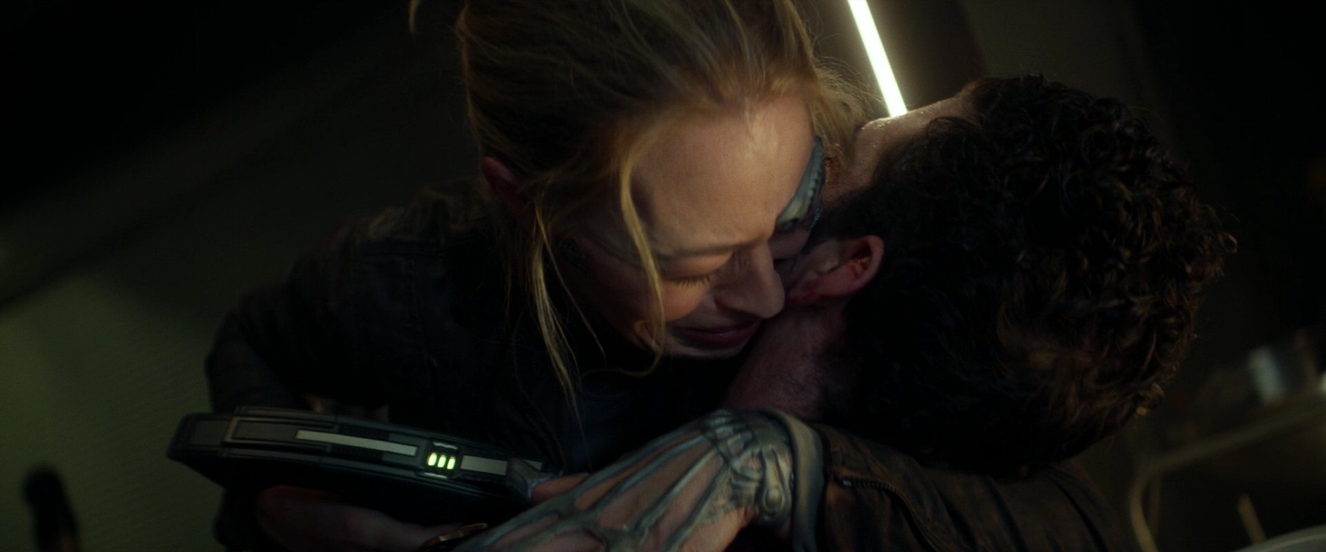 extant_StarTrek_PIC_1x05-StardustCityRag_0392.jpg