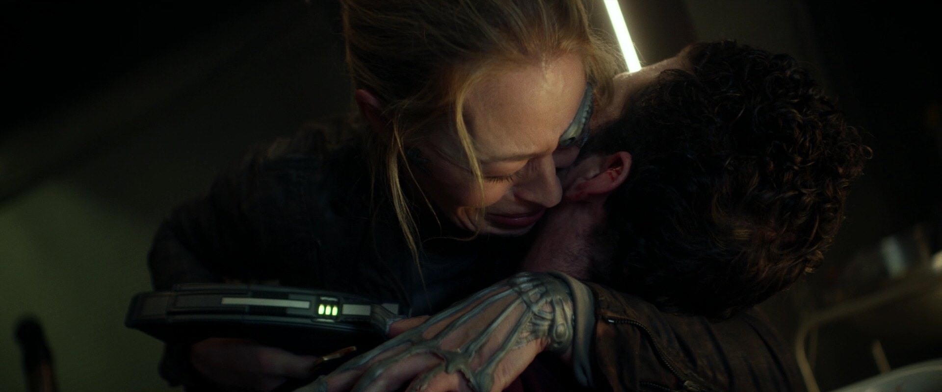 extant_StarTrek_PIC_1x05-StardustCityRag_0394.jpg