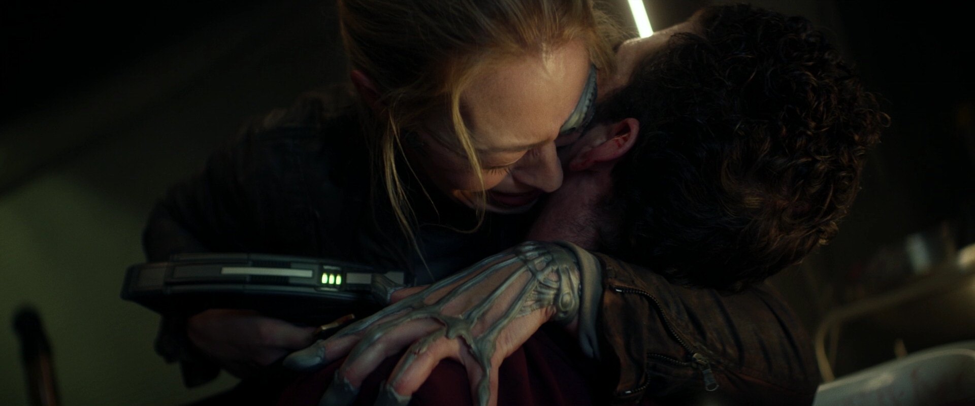 extant_StarTrek_PIC_1x05-StardustCityRag_0396.jpg