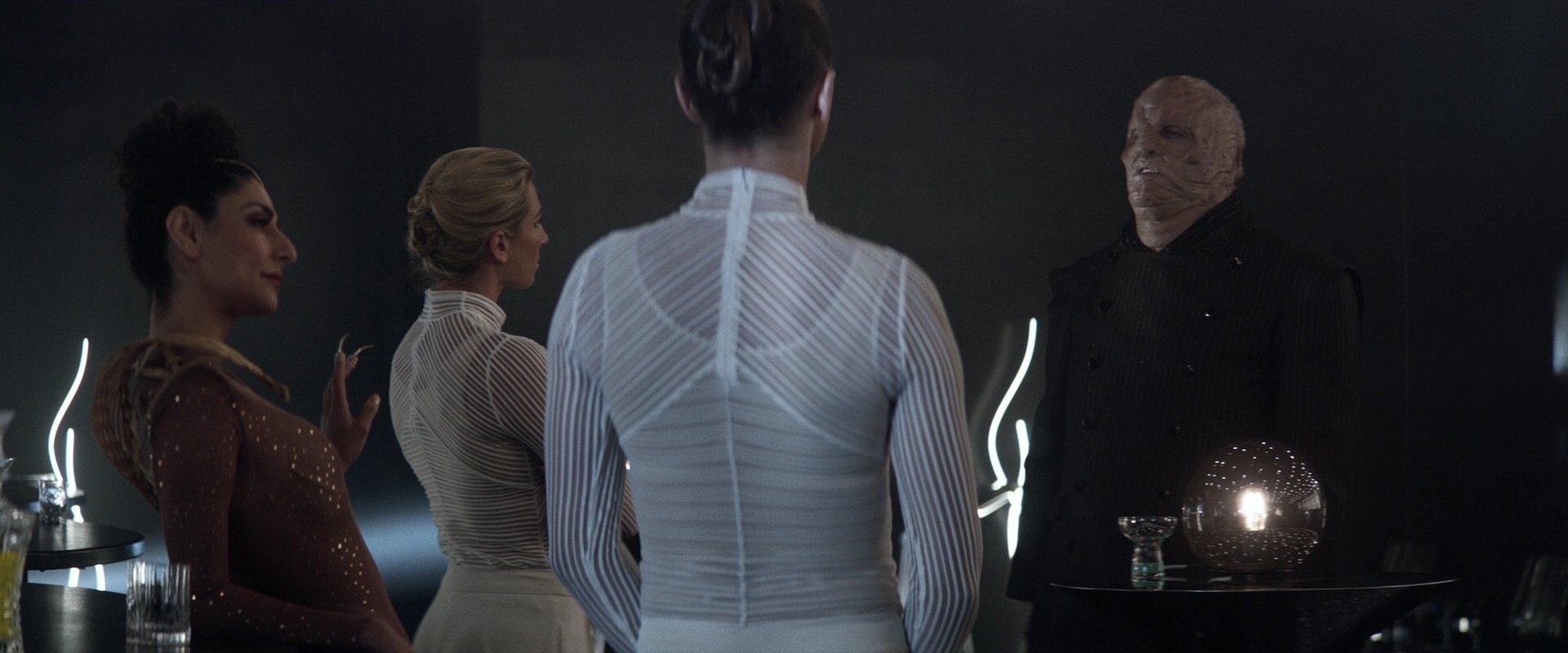 extant_StarTrek_PIC_1x05-StardustCityRag_0451.jpg
