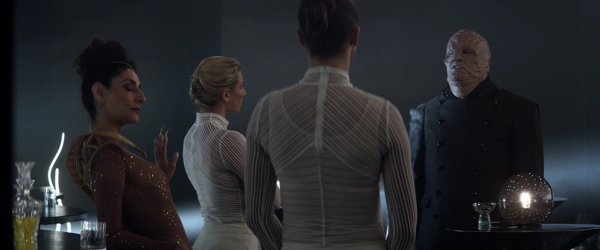 extant_StarTrek_PIC_1x05-StardustCityRag_0454.jpg
