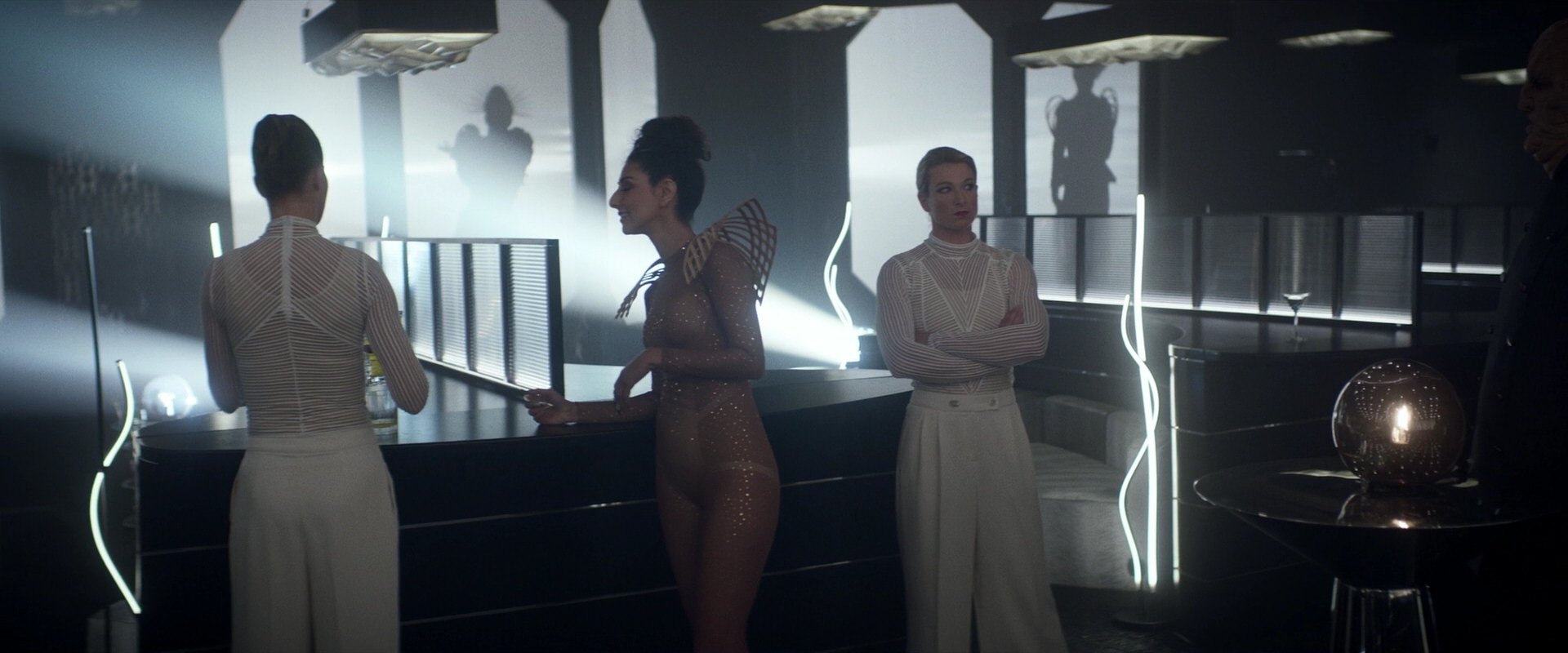 extant_StarTrek_PIC_1x05-StardustCityRag_0479.jpg