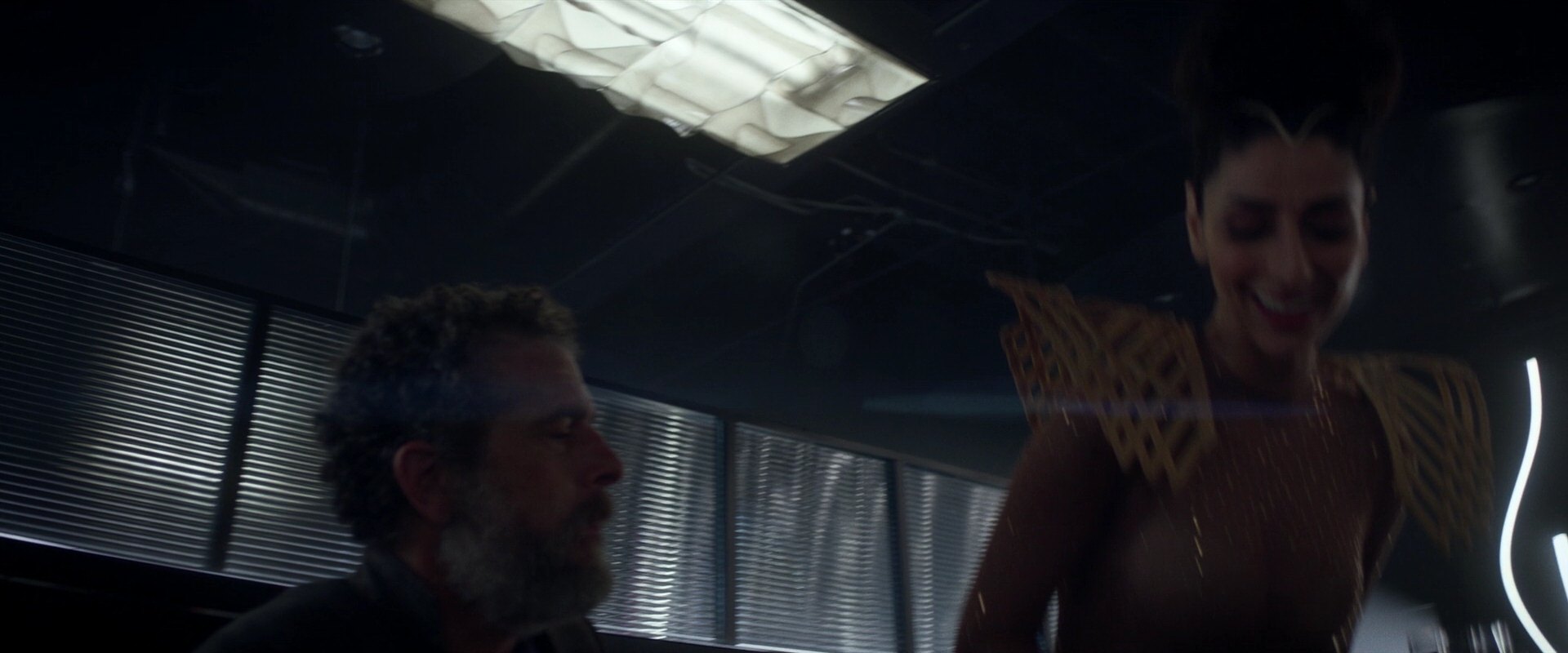 extant_StarTrek_PIC_1x05-StardustCityRag_0536.jpg