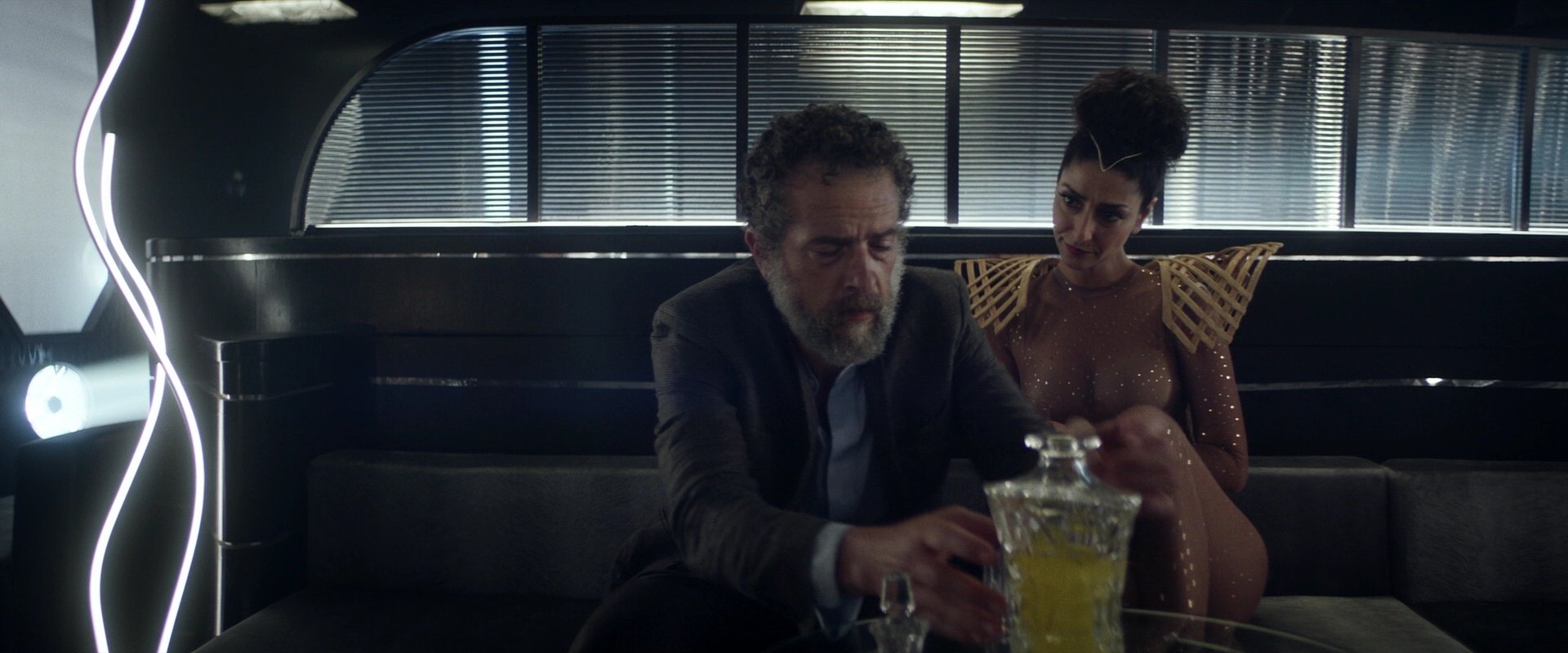 extant_StarTrek_PIC_1x05-StardustCityRag_0570.jpg
