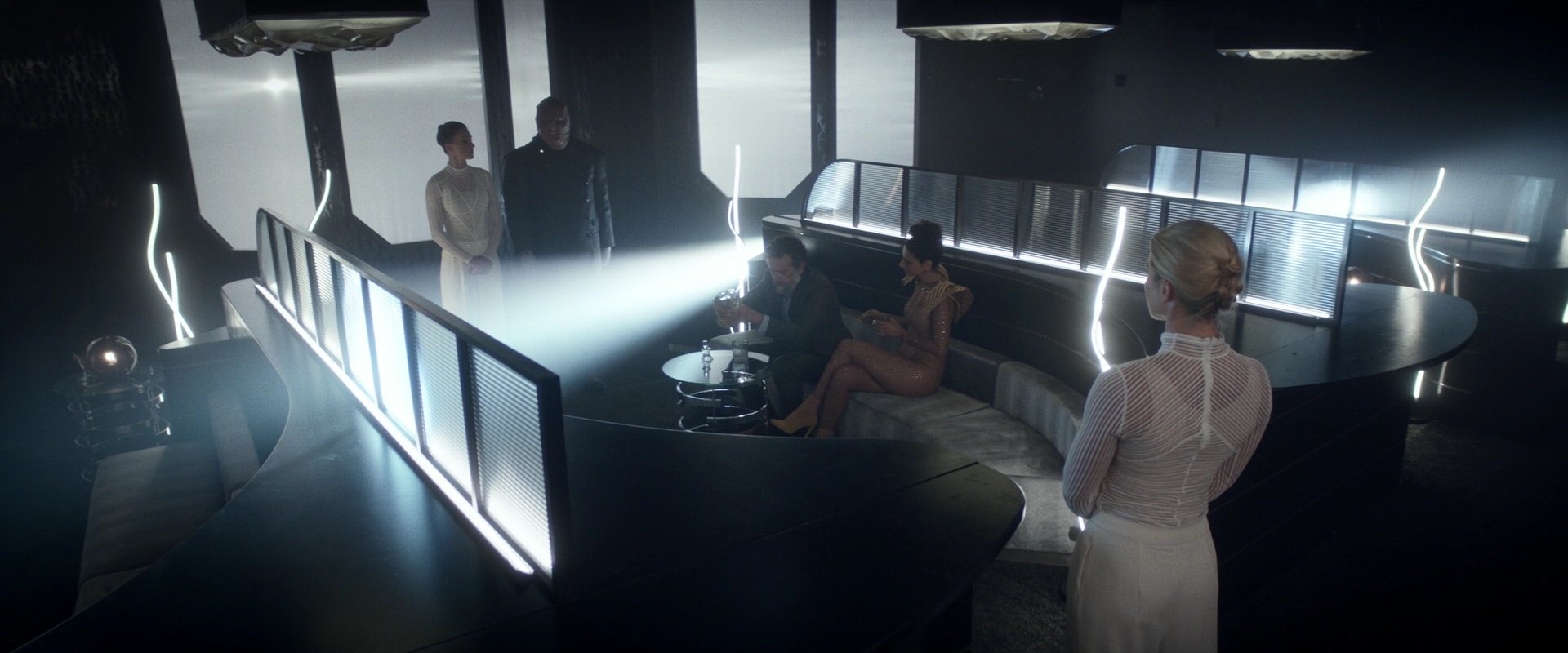 extant_StarTrek_PIC_1x05-StardustCityRag_0572.jpg