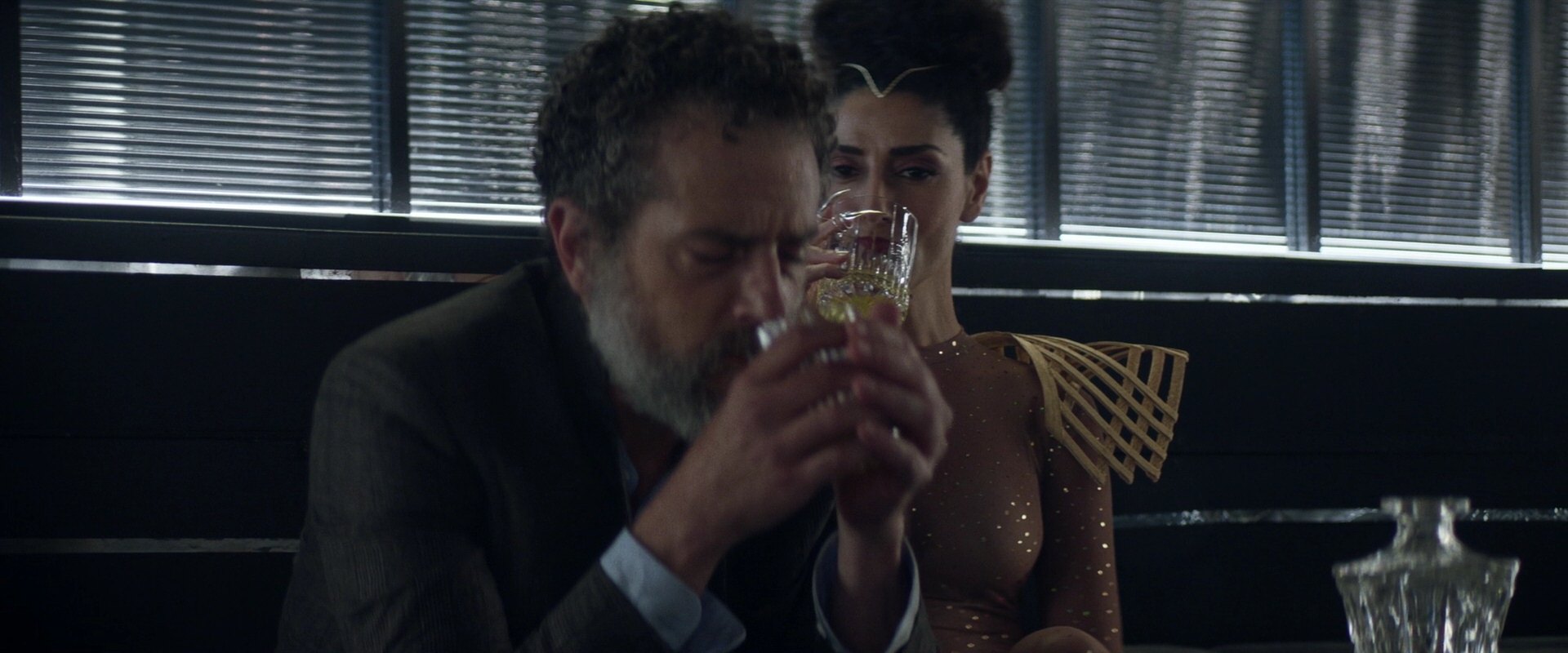 extant_StarTrek_PIC_1x05-StardustCityRag_0582.jpg