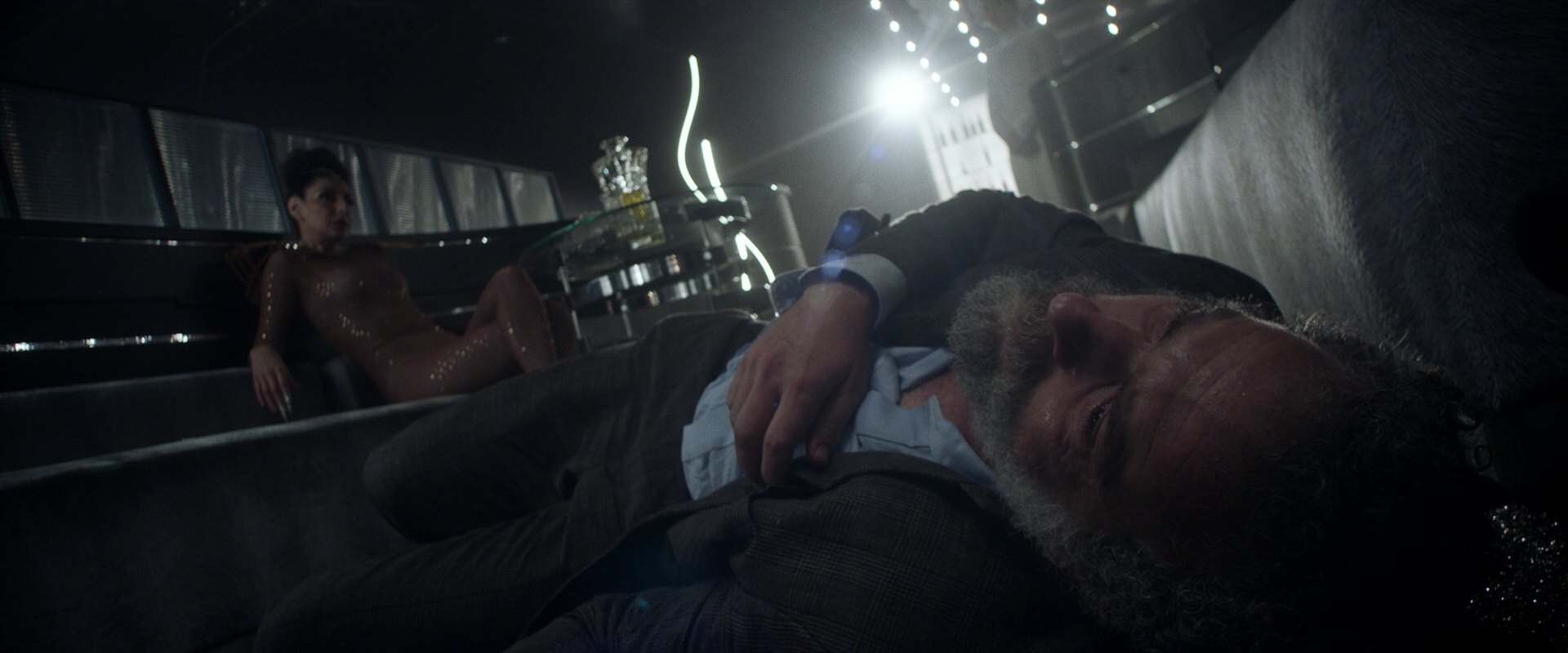 extant_StarTrek_PIC_1x05-StardustCityRag_0707.jpg