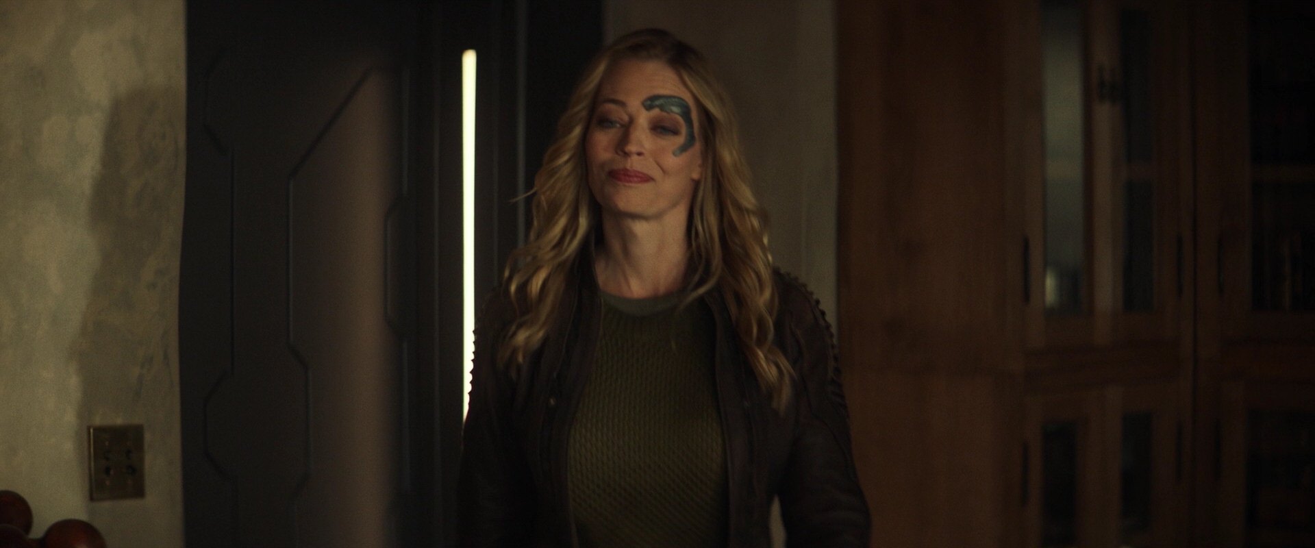 extant_StarTrek_PIC_1x05-StardustCityRag_0927.jpg