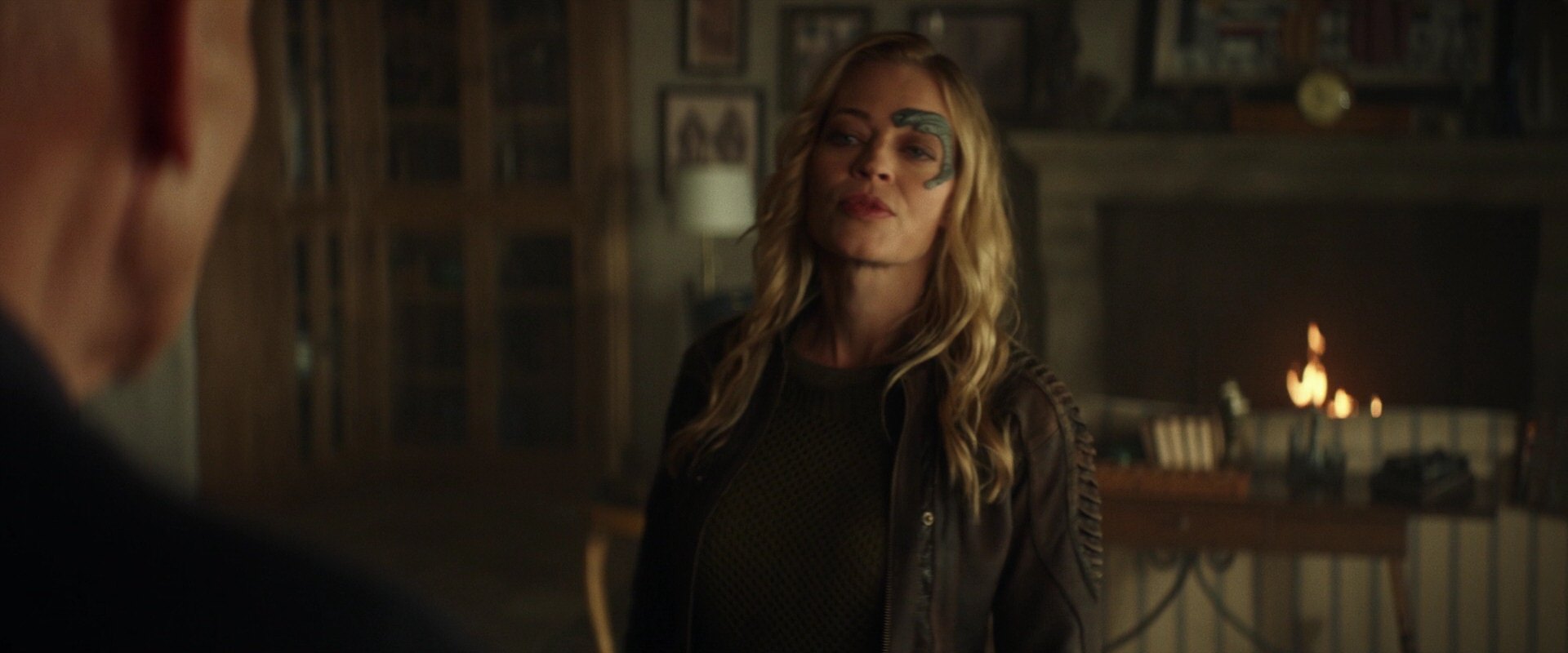extant_StarTrek_PIC_1x05-StardustCityRag_0935.jpg