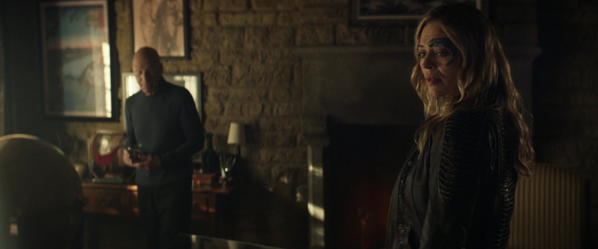 extant_StarTrek_PIC_1x05-StardustCityRag_0957.jpg