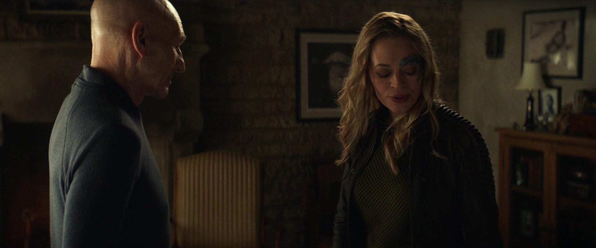 extant_StarTrek_PIC_1x05-StardustCityRag_0978.jpg