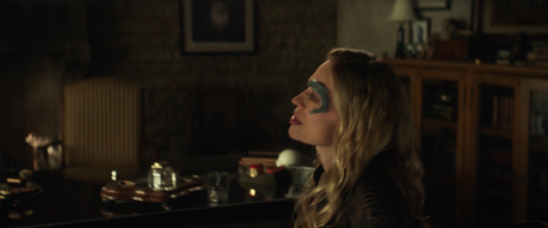 extant_StarTrek_PIC_1x05-StardustCityRag_0981.jpg
