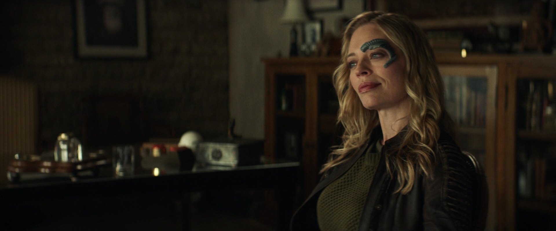 extant_StarTrek_PIC_1x05-StardustCityRag_0999.jpg