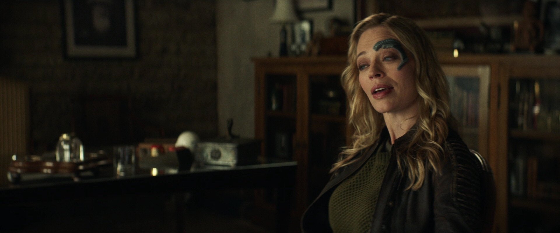 extant_StarTrek_PIC_1x05-StardustCityRag_1001.jpg