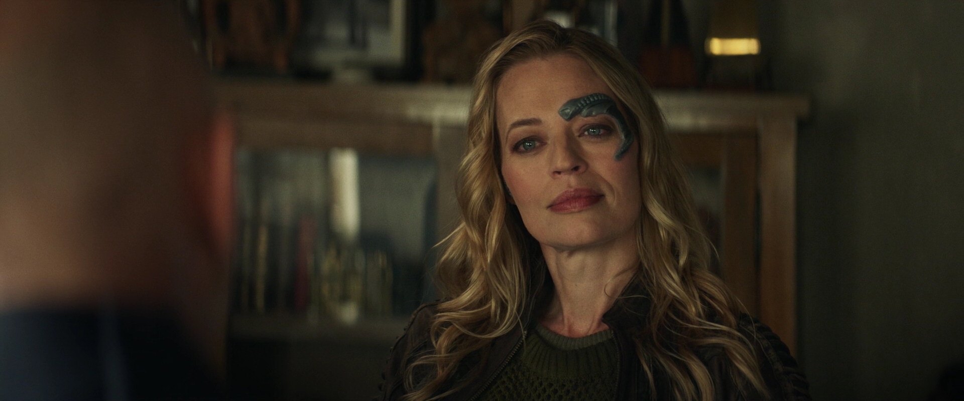 extant_StarTrek_PIC_1x05-StardustCityRag_1009.jpg