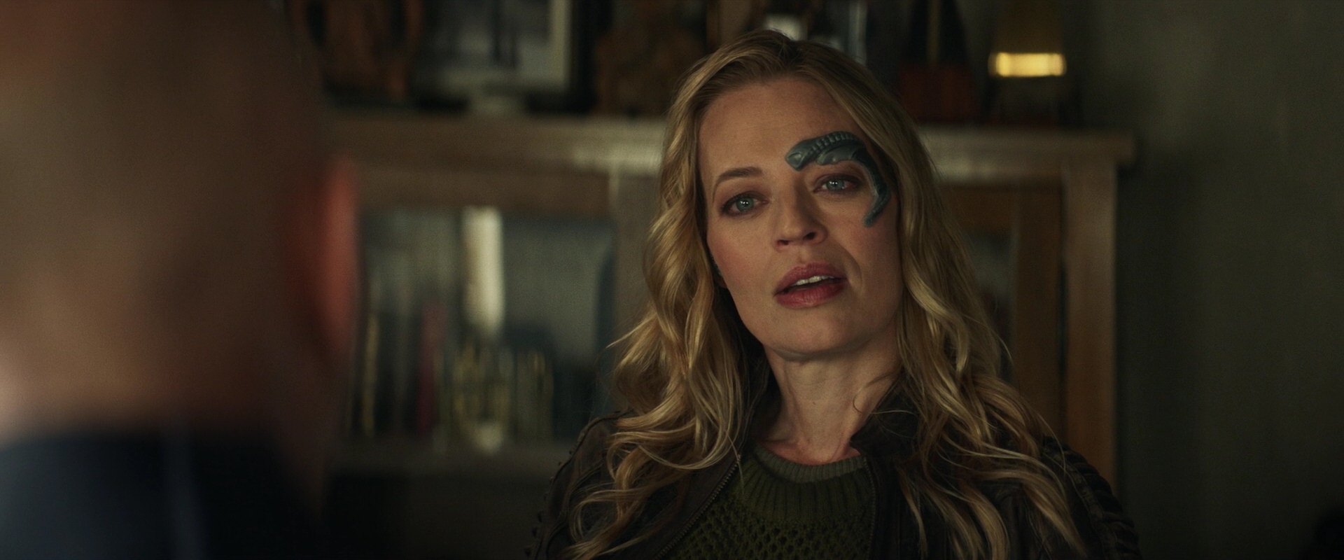 extant_StarTrek_PIC_1x05-StardustCityRag_1011.jpg