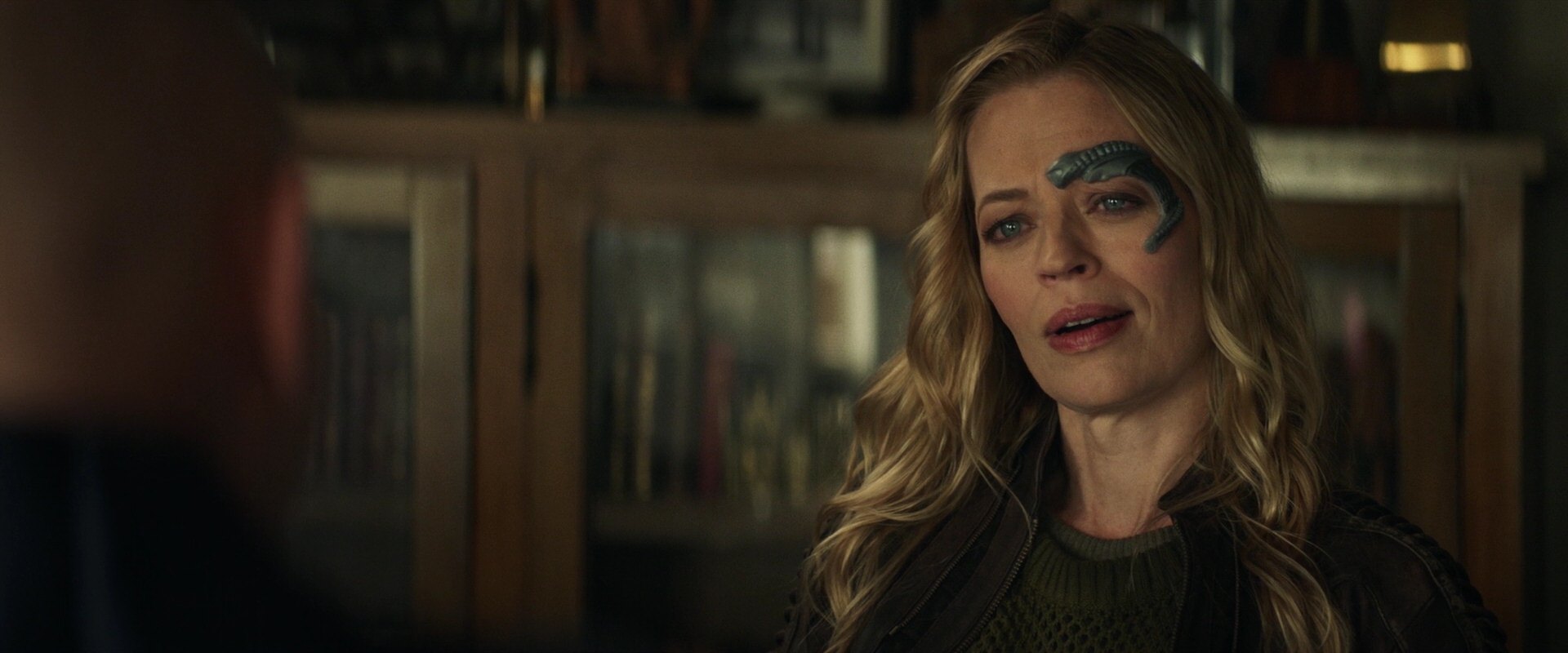 extant_StarTrek_PIC_1x05-StardustCityRag_1068.jpg
