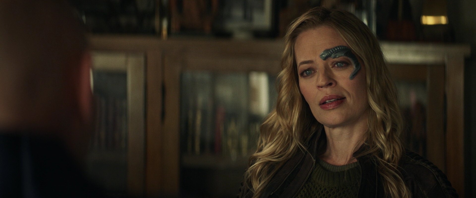extant_StarTrek_PIC_1x05-StardustCityRag_1069.jpg