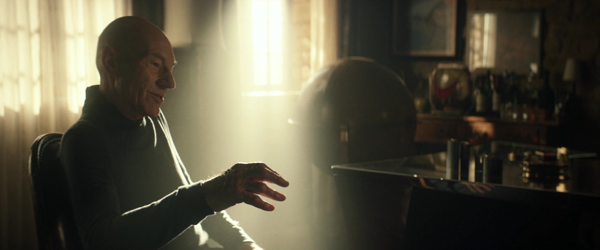 extant_StarTrek_PIC_1x05-StardustCityRag_1076.jpg