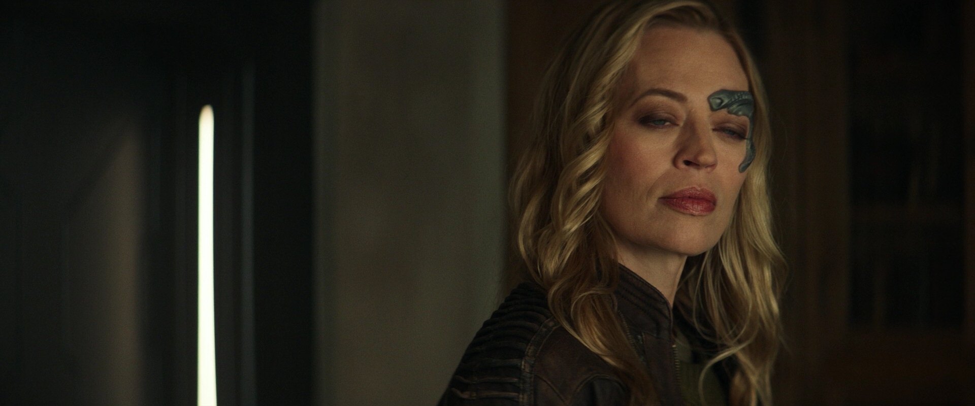 extant_StarTrek_PIC_1x05-StardustCityRag_1160.jpg