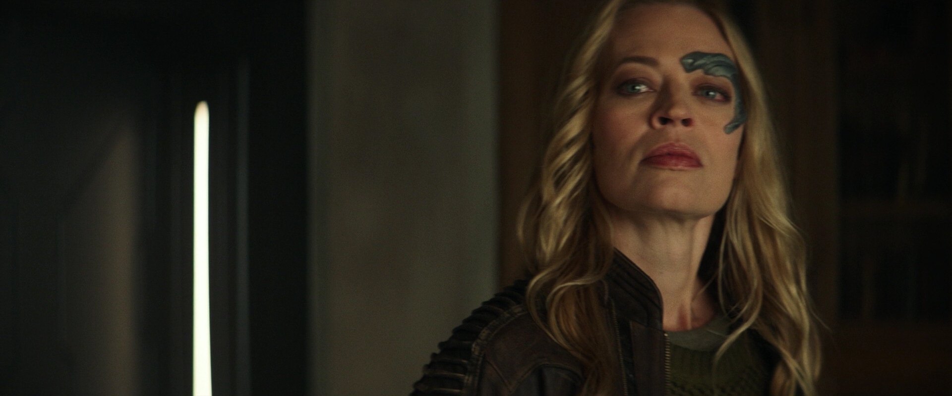 extant_StarTrek_PIC_1x05-StardustCityRag_1163.jpg