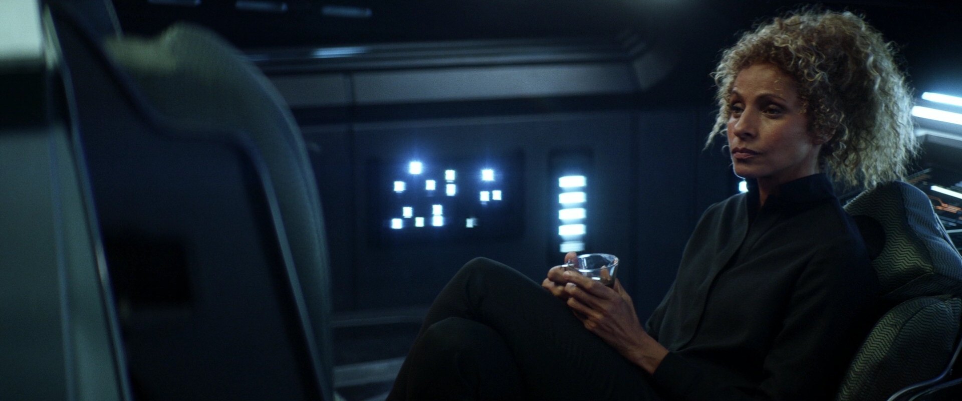 extant_StarTrek_PIC_1x05-StardustCityRag_1304.jpg