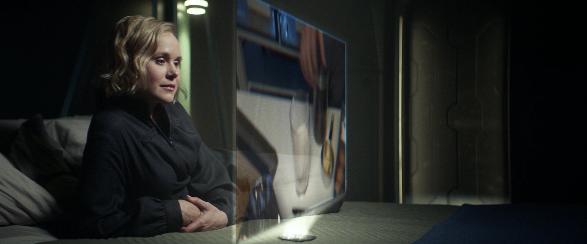 extant_StarTrek_PIC_1x05-StardustCityRag_1325.jpg