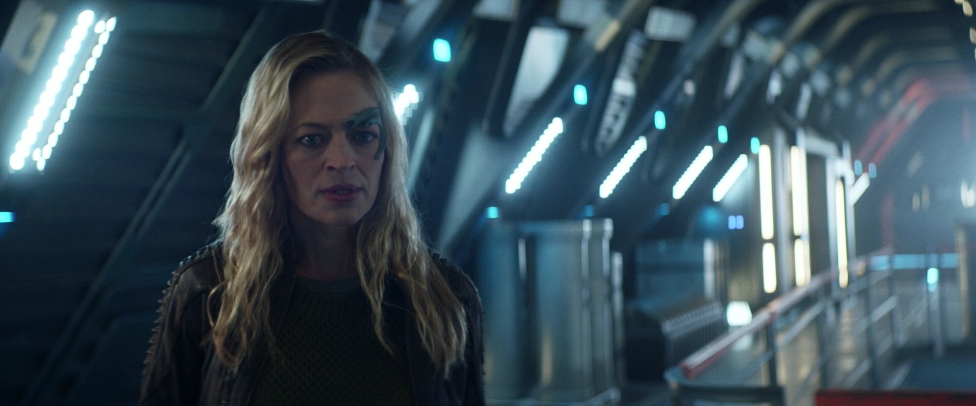 extant_StarTrek_PIC_1x05-StardustCityRag_1605.jpg