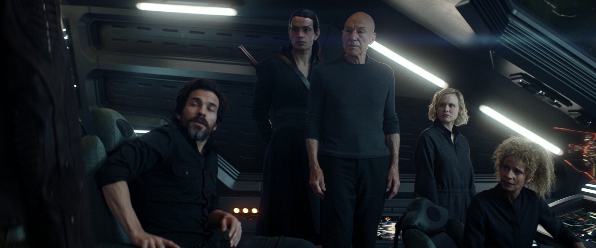 extant_StarTrek_PIC_1x05-StardustCityRag_1702.jpg