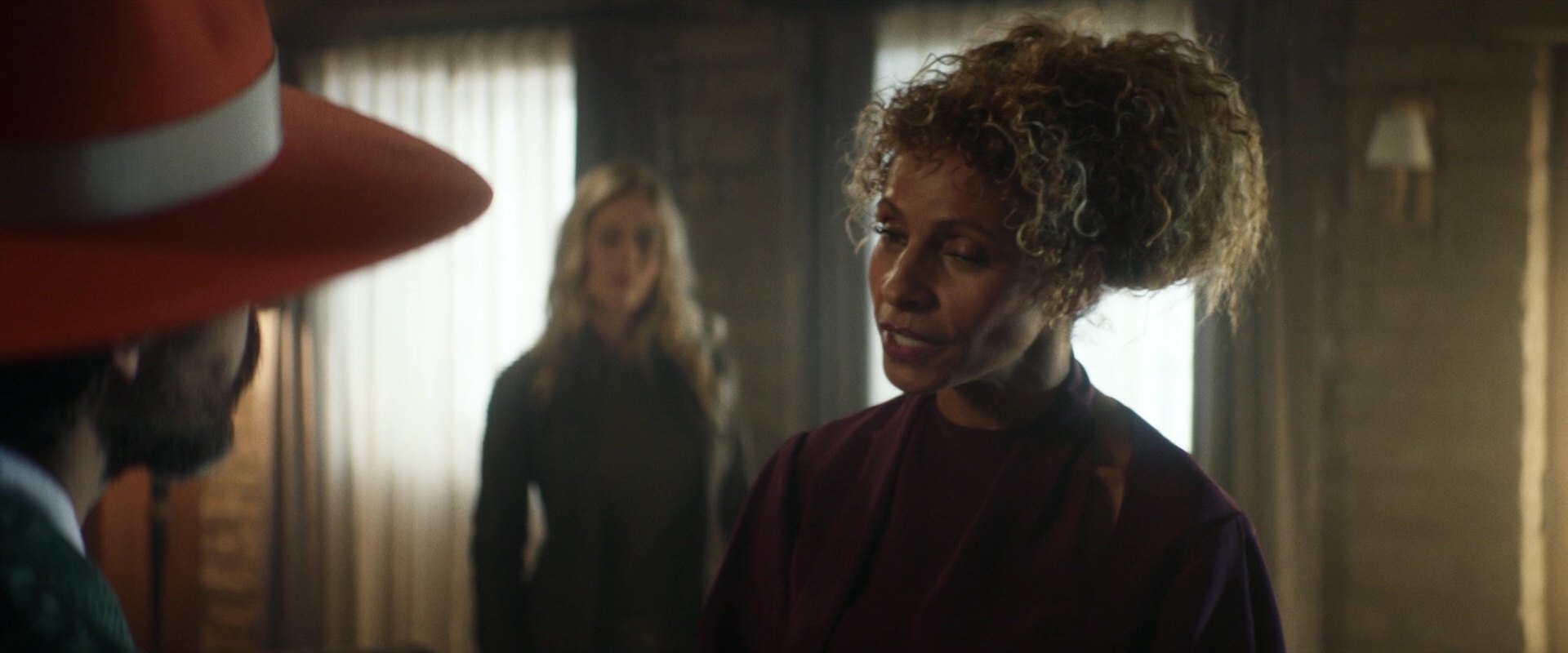 extant_StarTrek_PIC_1x05-StardustCityRag_1775.jpg