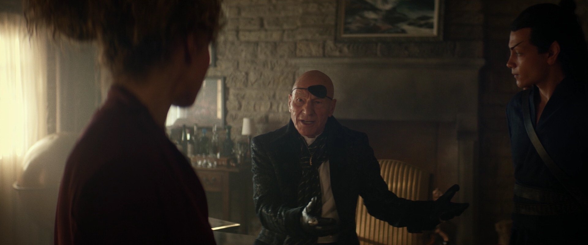 extant_StarTrek_PIC_1x05-StardustCityRag_1789.jpg